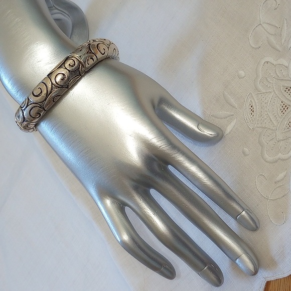 Silver tone scroll, clouds, spiral stretchy bangle bracelet - Picture 2 of 6